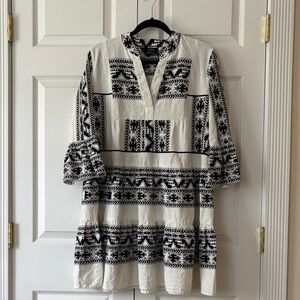 MSK Black and White Long Sleeve Embroidered Tunic Dress